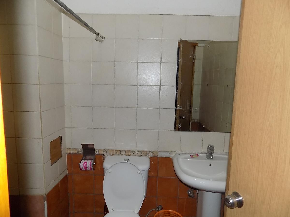 Aponye Hotel Kampala Extérieur photo