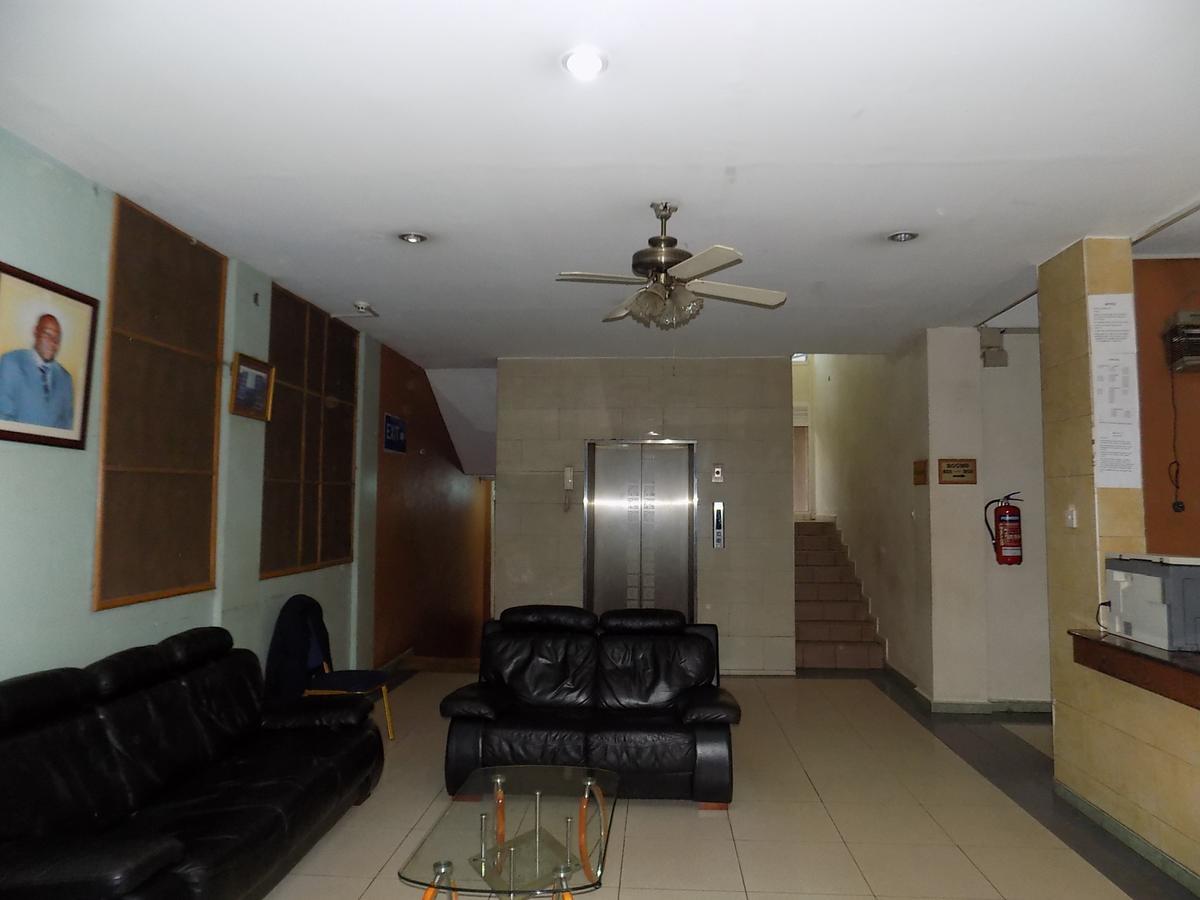 Aponye Hotel Kampala Extérieur photo