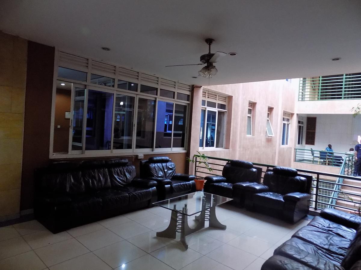 Aponye Hotel Kampala Extérieur photo